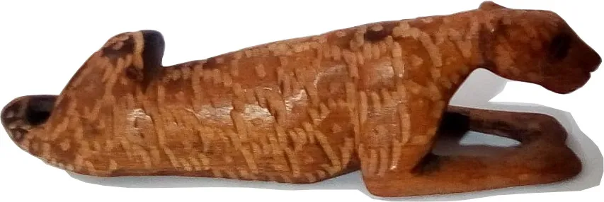 carving of cheetah